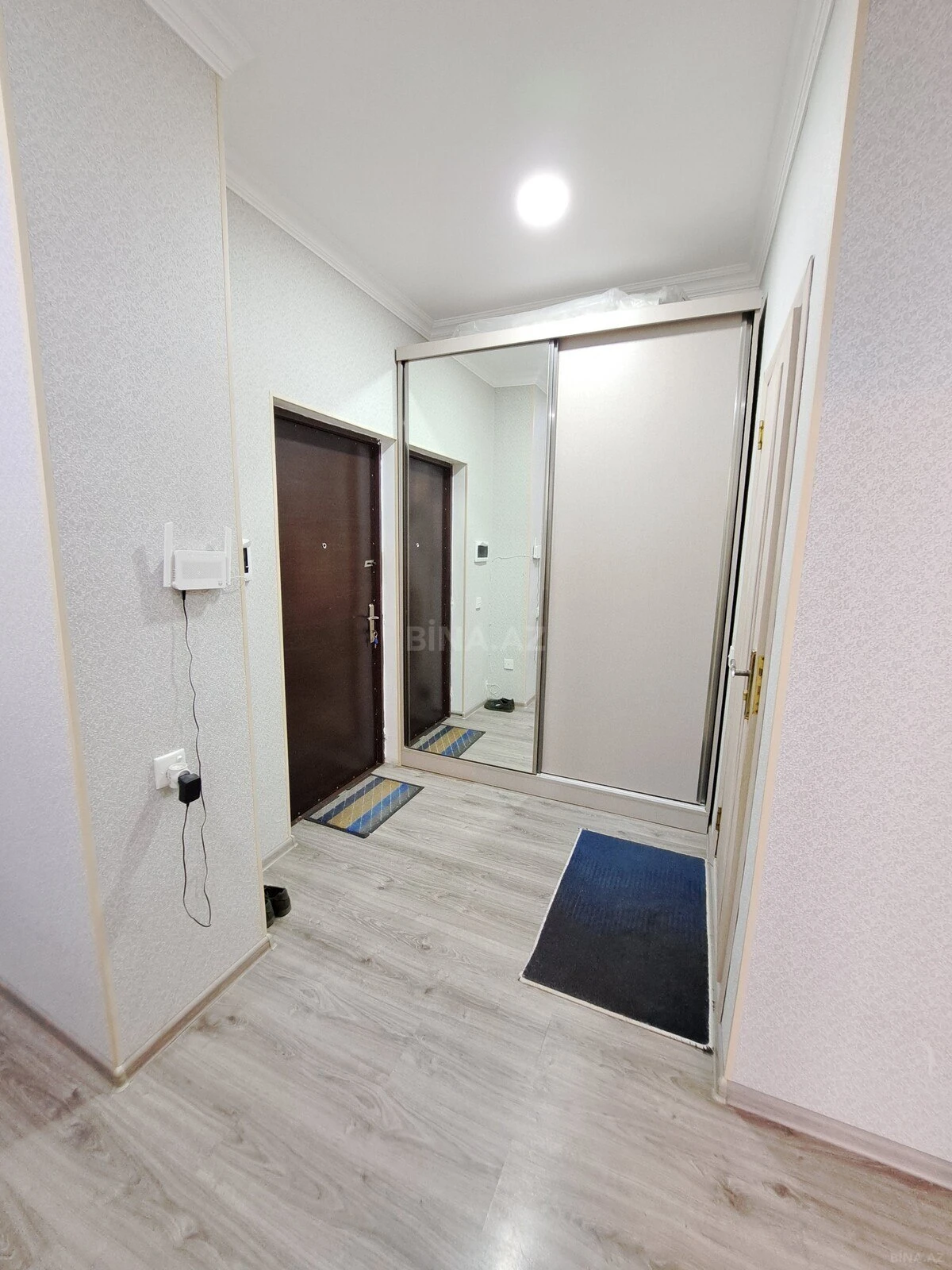 Kirayə verilir 2 otaqlı mənzil 57 m²