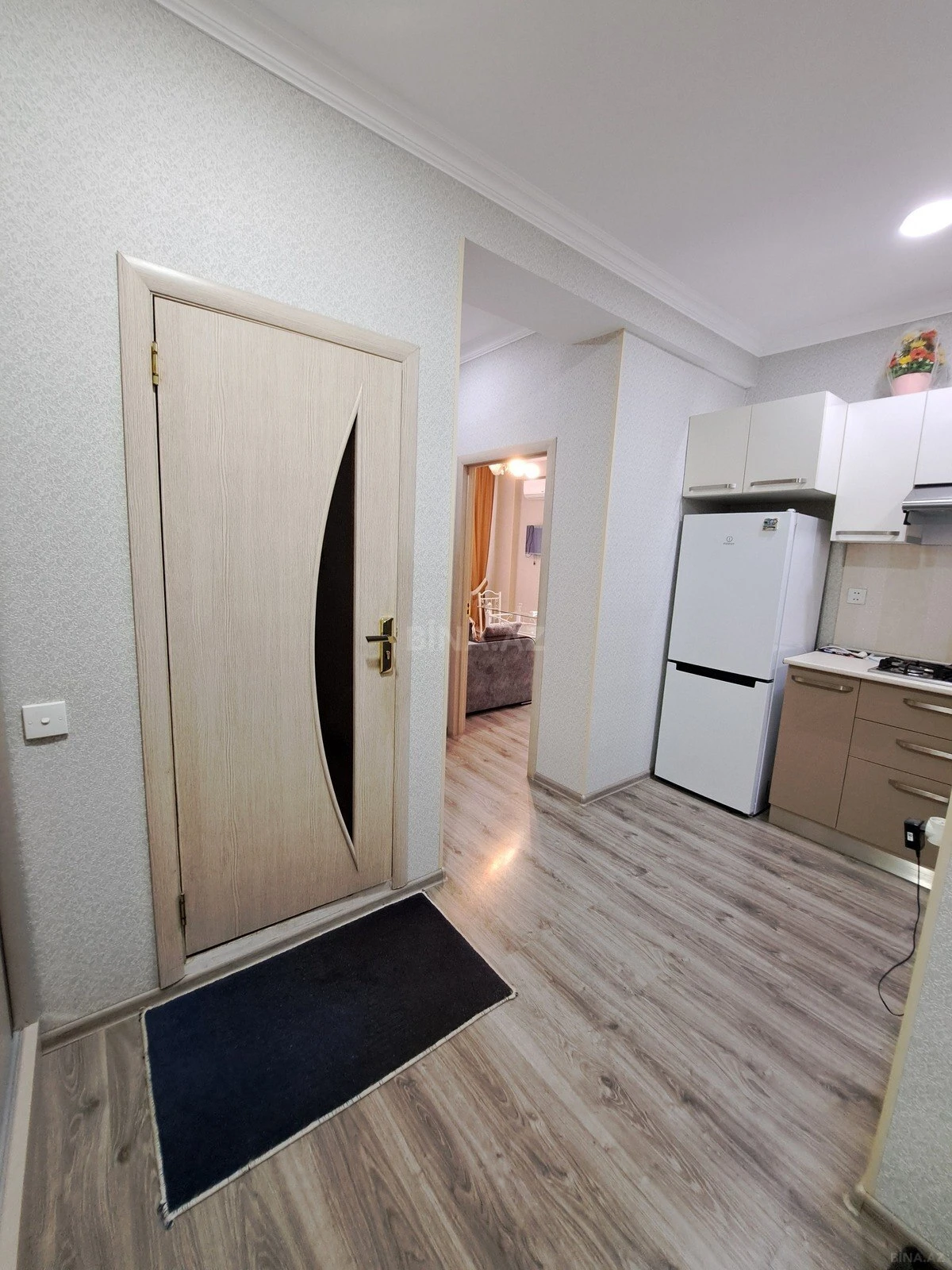 Kirayə verilir 2 otaqlı mənzil 57 m²
