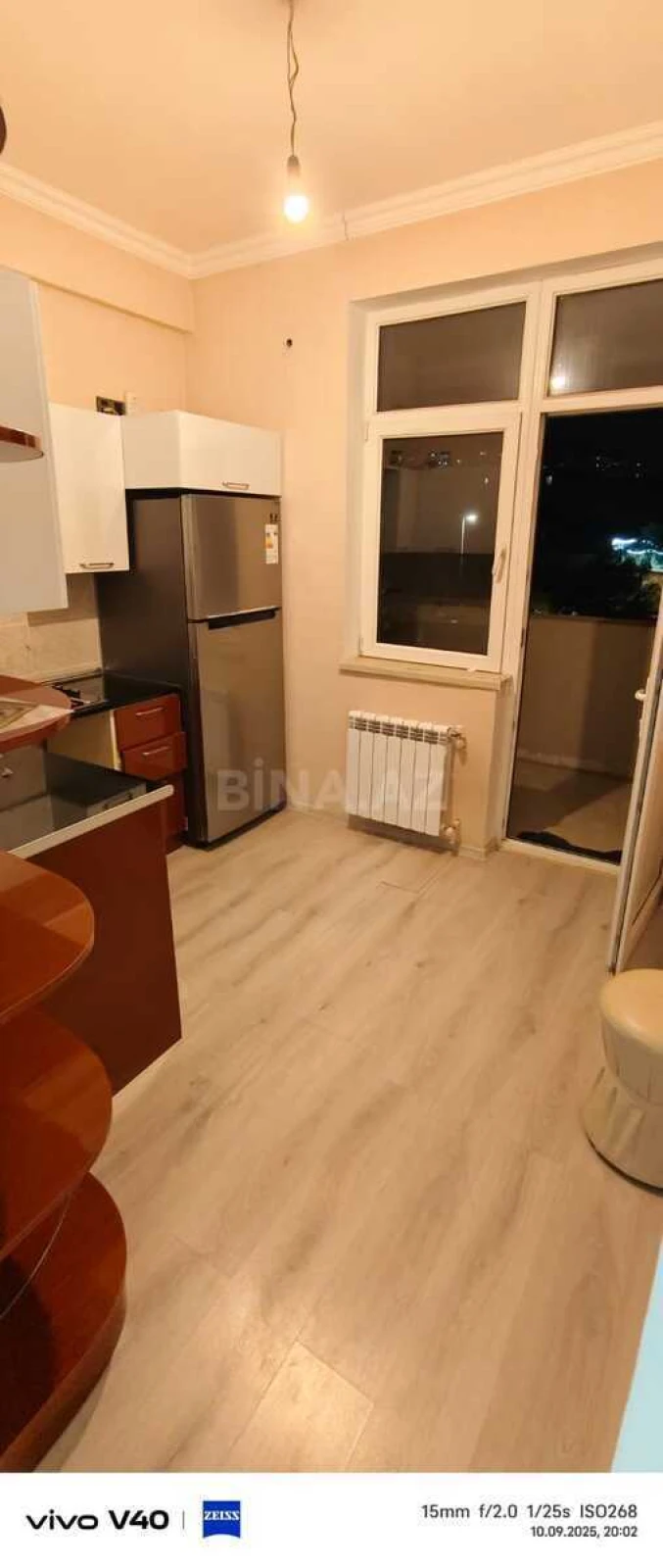 Kirayə verilir 2 otaqlı mənzil 70 m²