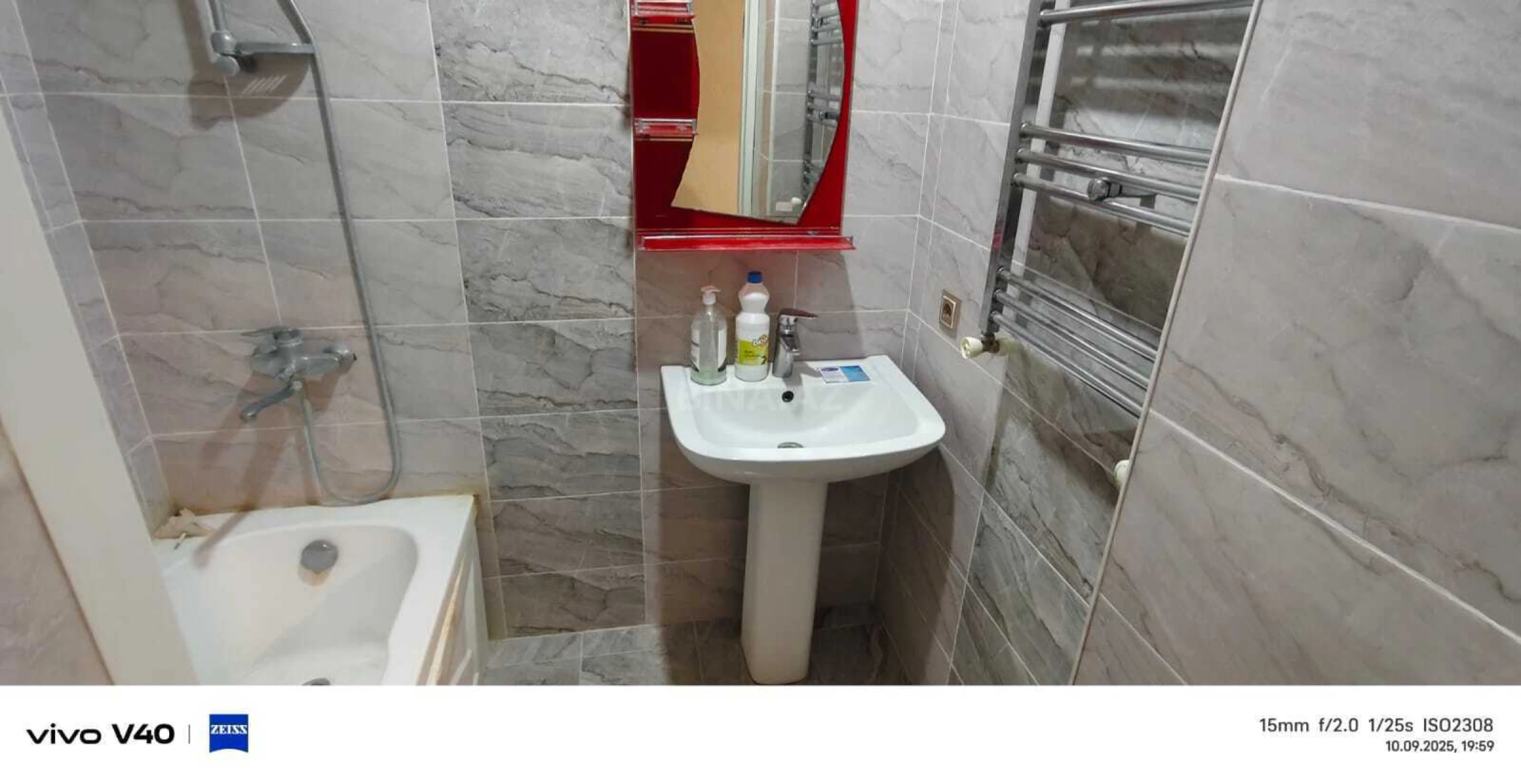 Kirayə verilir 2 otaqlı mənzil 70 m²