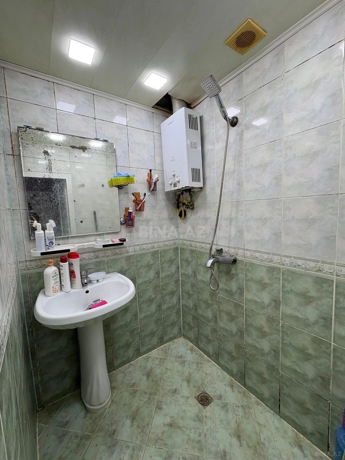 Satılır 2 otaqlı mənzil 55 m²