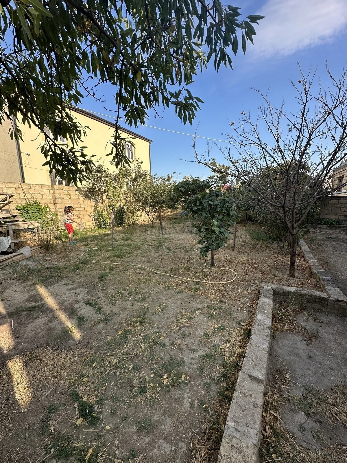 Satılır 4 otaqlı həyət evi 170 m²