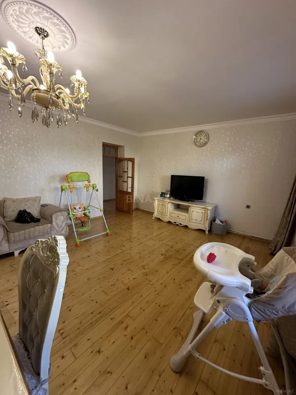 Satılır 4 otaqlı həyət evi 170 m²