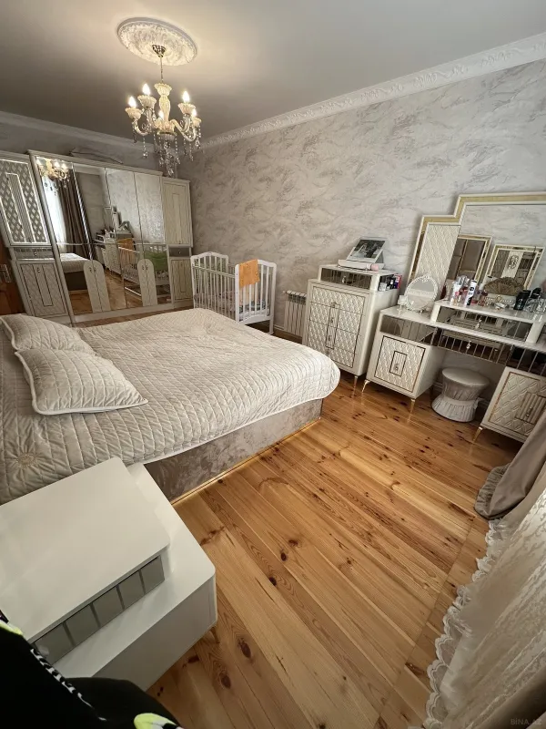 Satılır 4 otaqlı həyət evi 170 m²