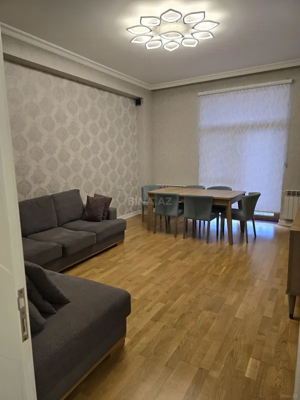 Satılır 3 otaqlı mənzil 92 m²