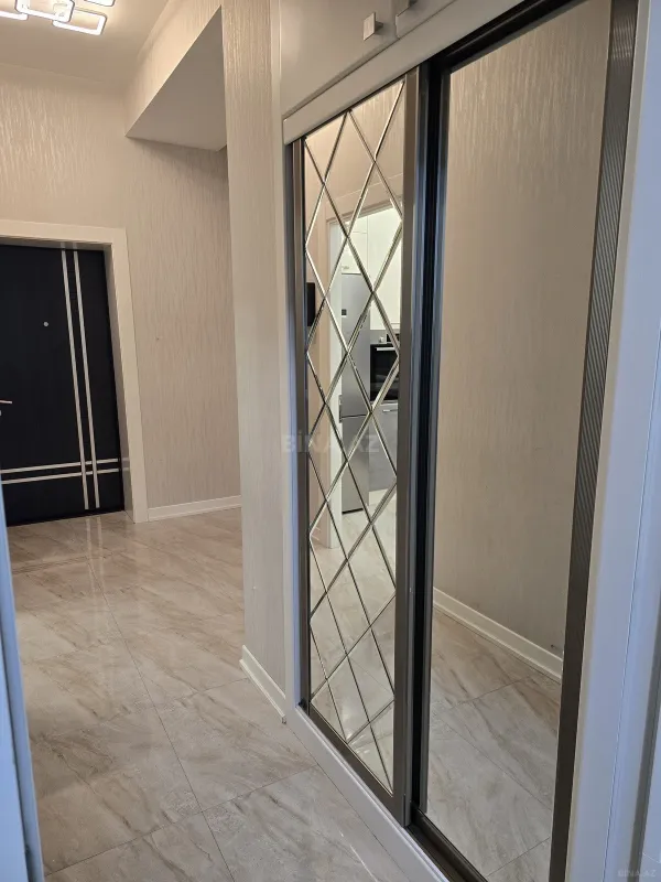 Satılır 3 otaqlı mənzil 92 m²