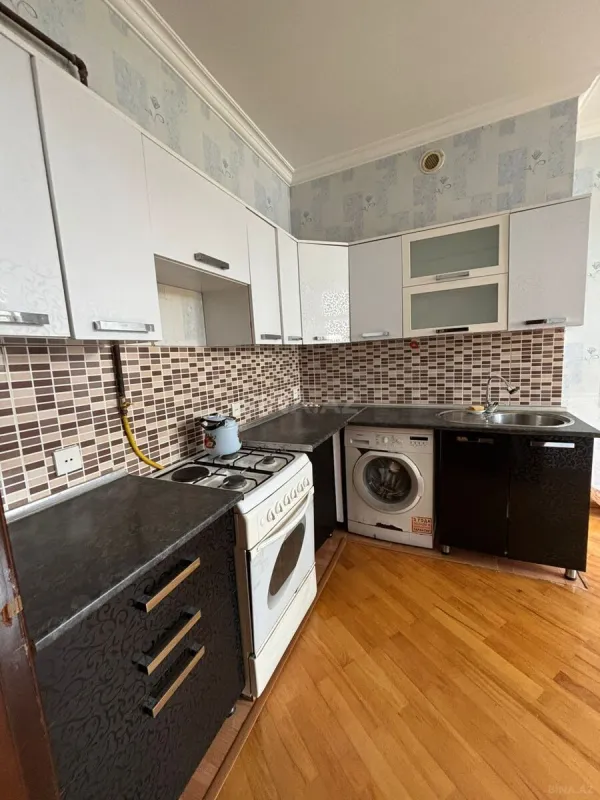 Kirayə verilir 2 otaqlı mənzil 86 m²