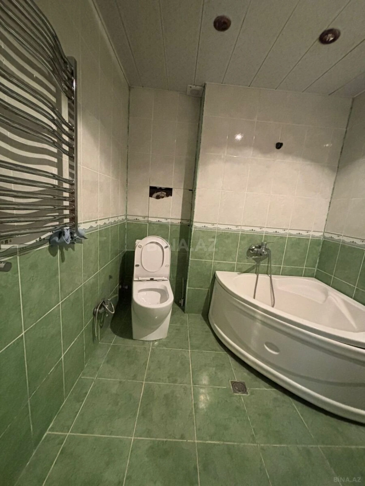 Kirayə verilir 2 otaqlı mənzil 86 m²