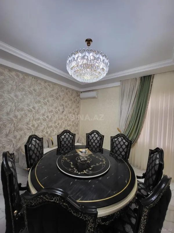 Satılır 4 otaqlı həyət evi 240 m²