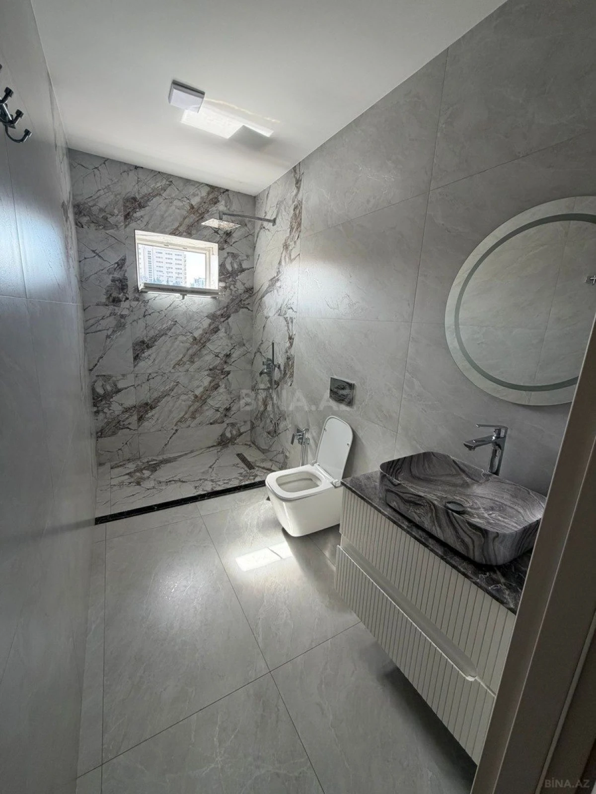 Kirayə verilir 2 otaqlı həyət evi 60 m²