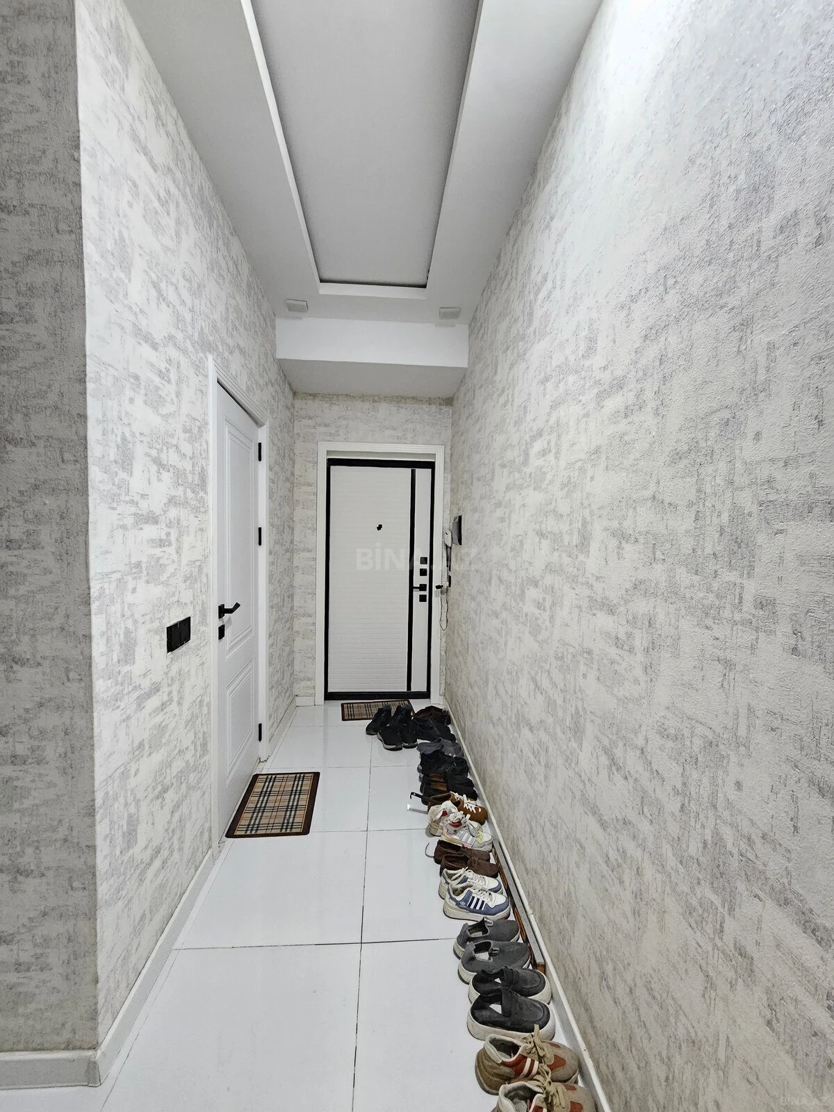 Satılır 3 otaqlı mənzil 82 m²