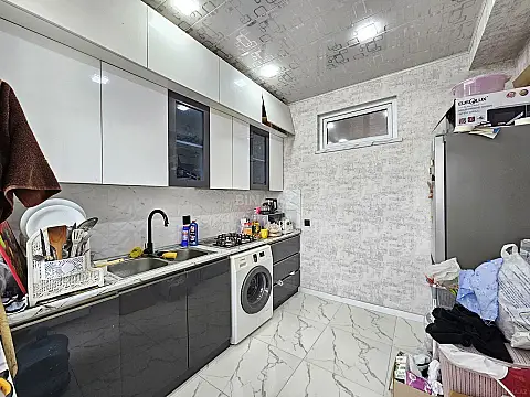 Satılır 3 otaqlı mənzil 82 m²