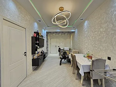 Satılır 3 otaqlı mənzil 82 m²