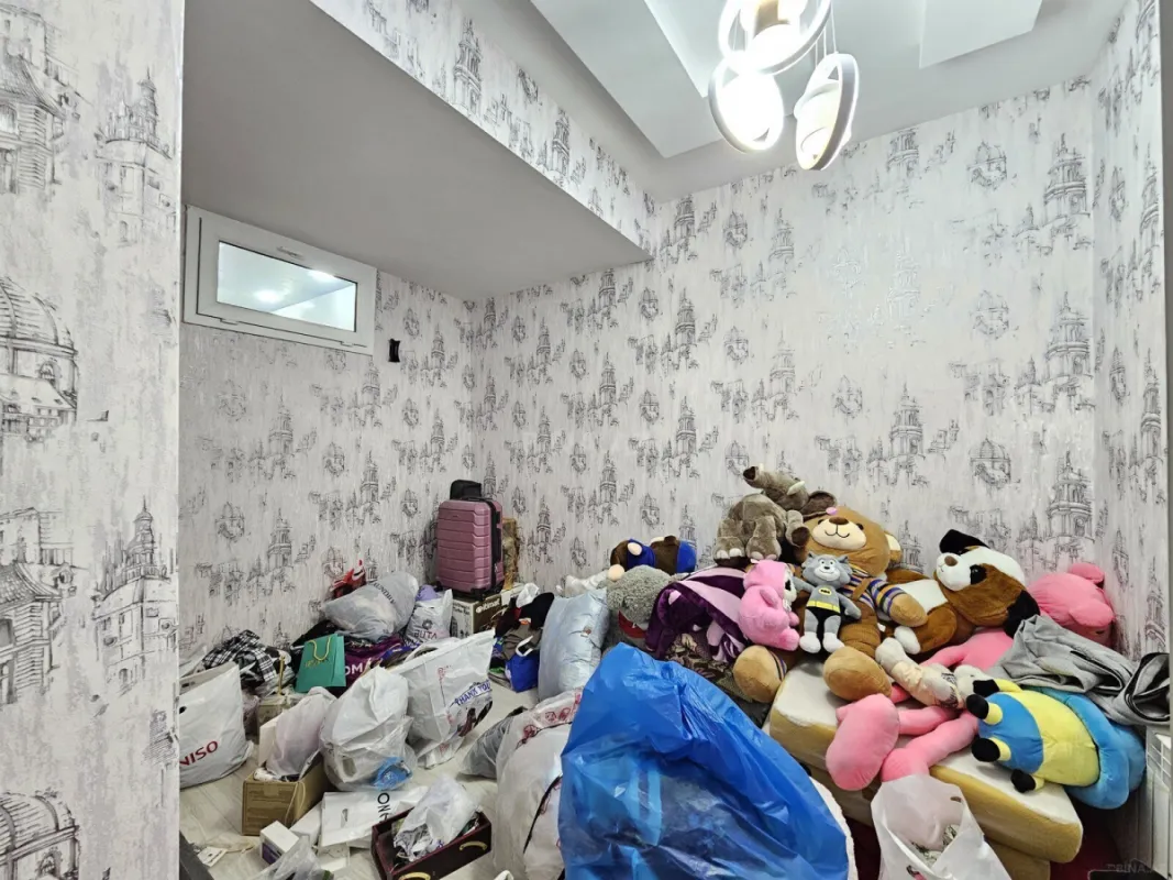 Satılır 3 otaqlı mənzil 82 m²