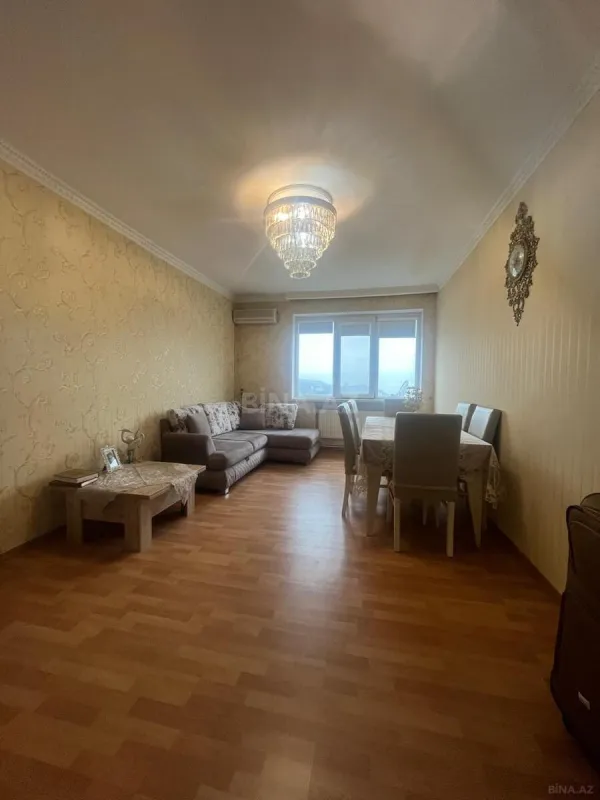 Satılır 4 otaqlı mənzil 85 m²