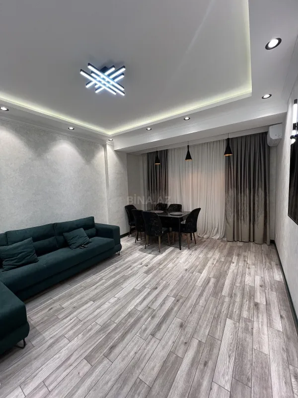 Kirayə verilir 2 otaqlı mənzil 75 m²