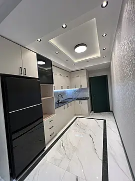 Kirayə verilir 2 otaqlı mənzil 75 m²