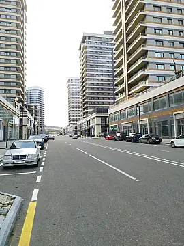 Satılır 3 otaqlı mənzil 157 m²