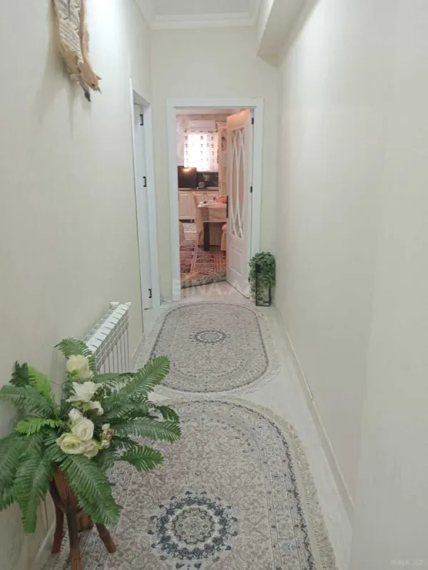 Satılır 2 otaqlı mənzil 67 m²