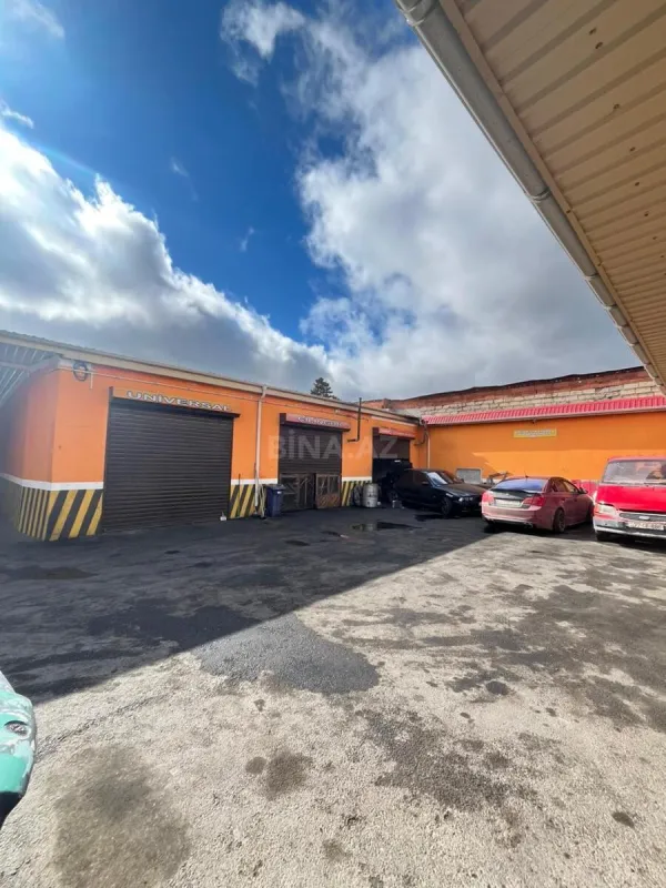 Satılır obyekt 700 m²