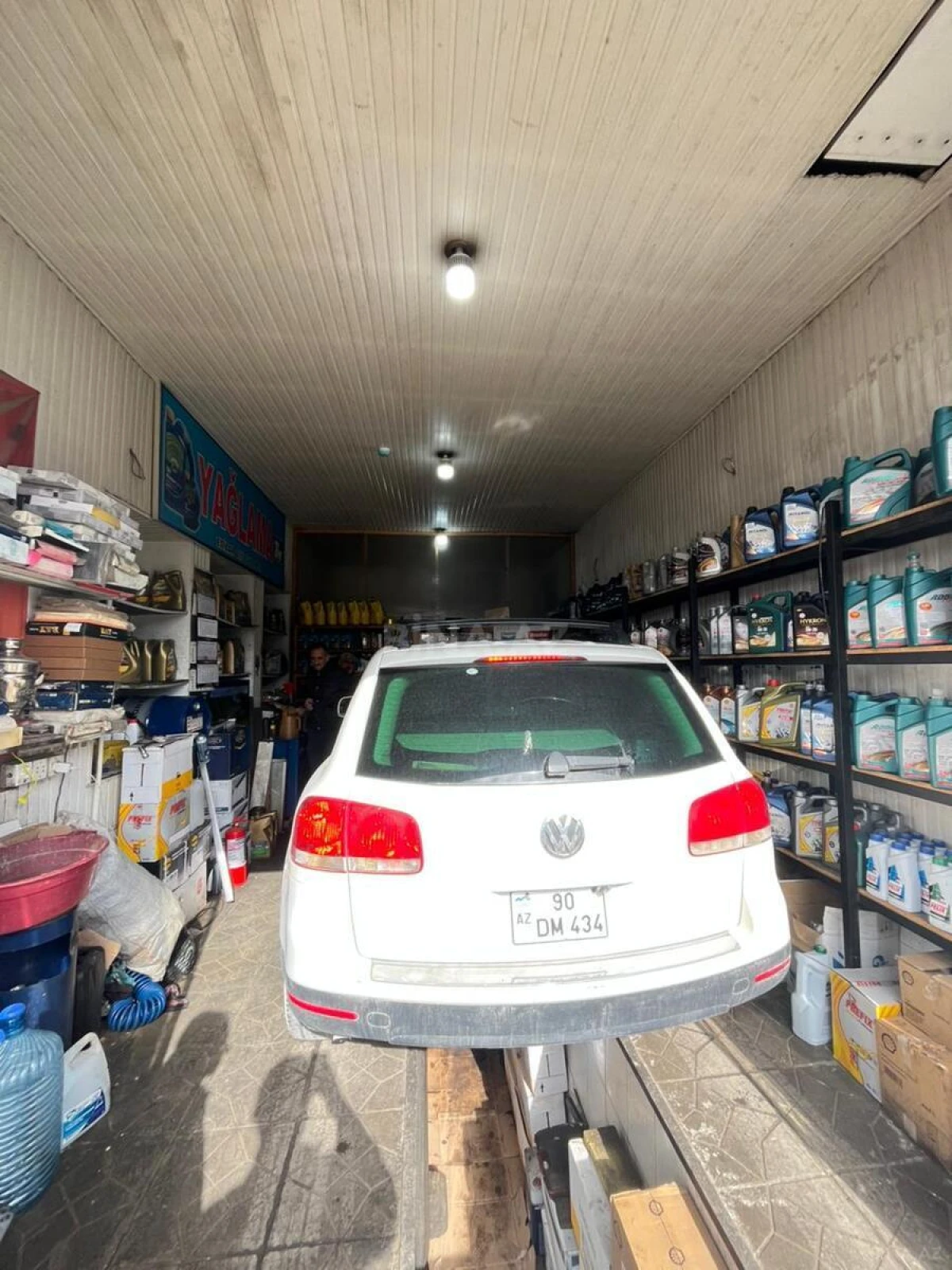 Satılır obyekt 700 m²