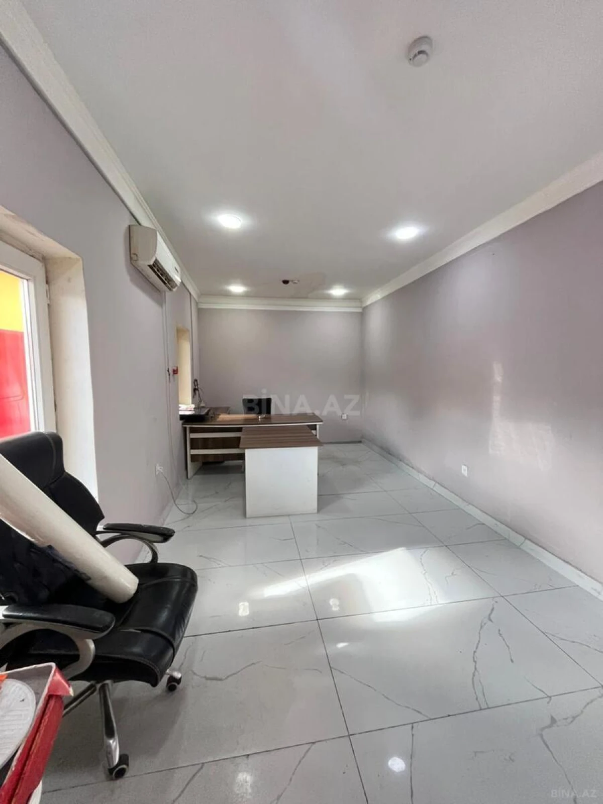 Satılır obyekt 700 m²