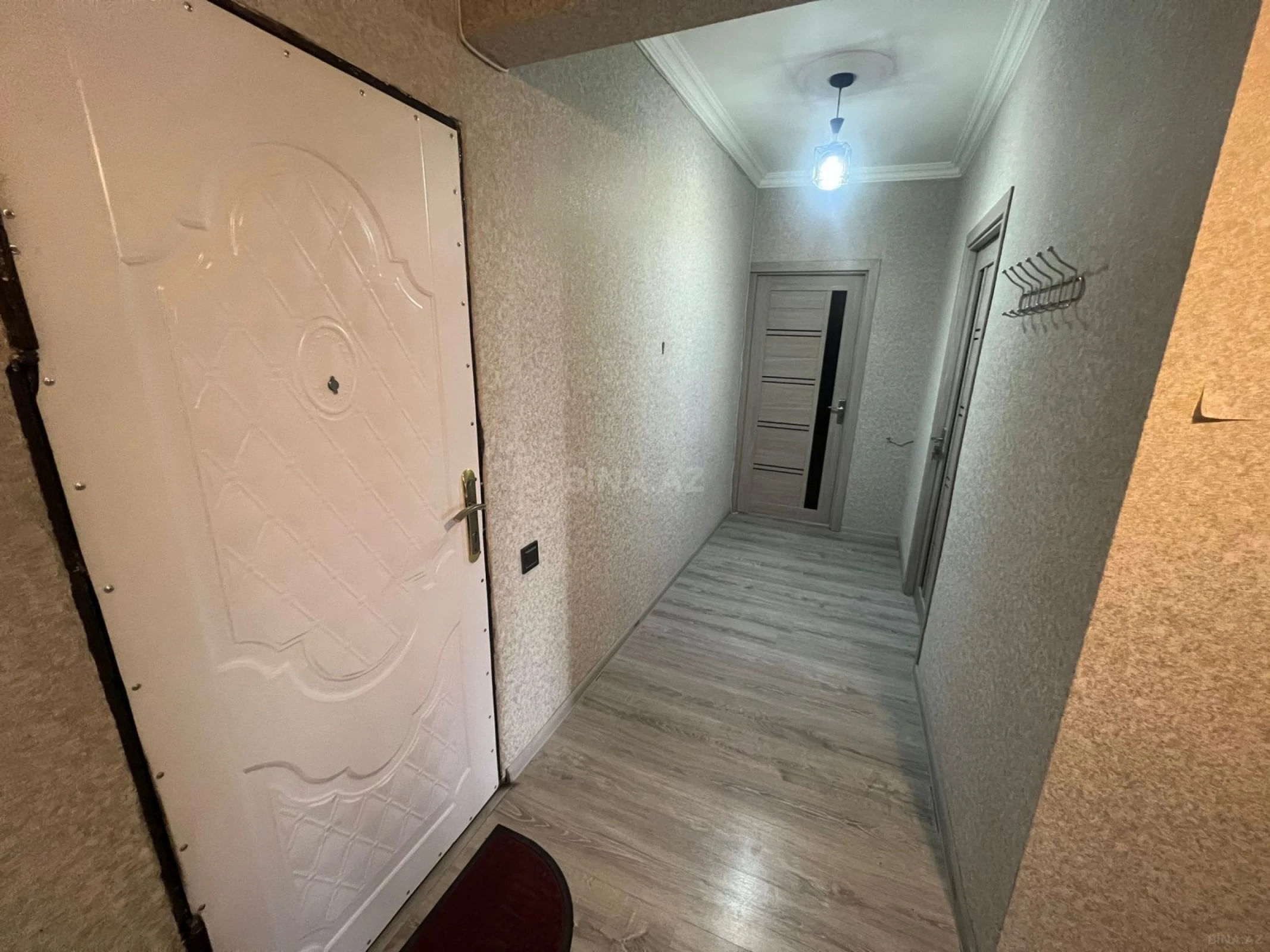 Satılır 2 otaqlı mənzil 60 m²