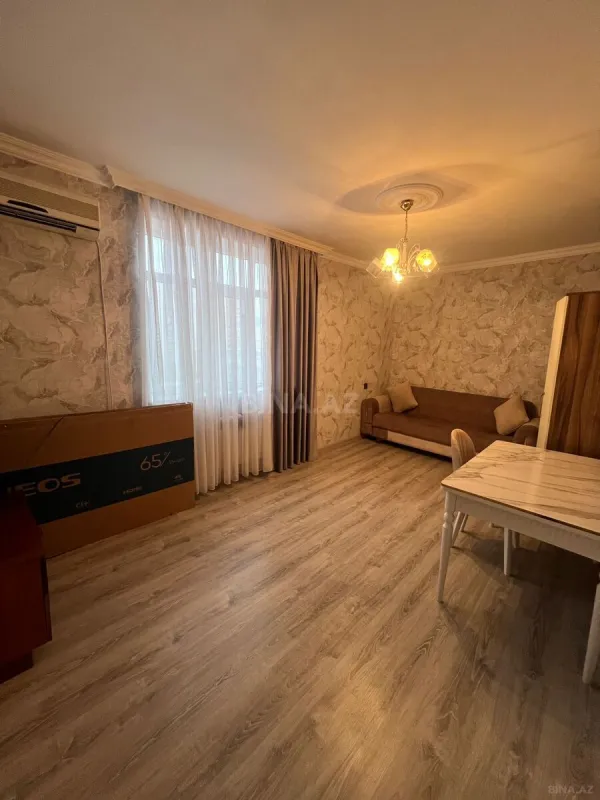 Satılır 2 otaqlı mənzil 60 m²