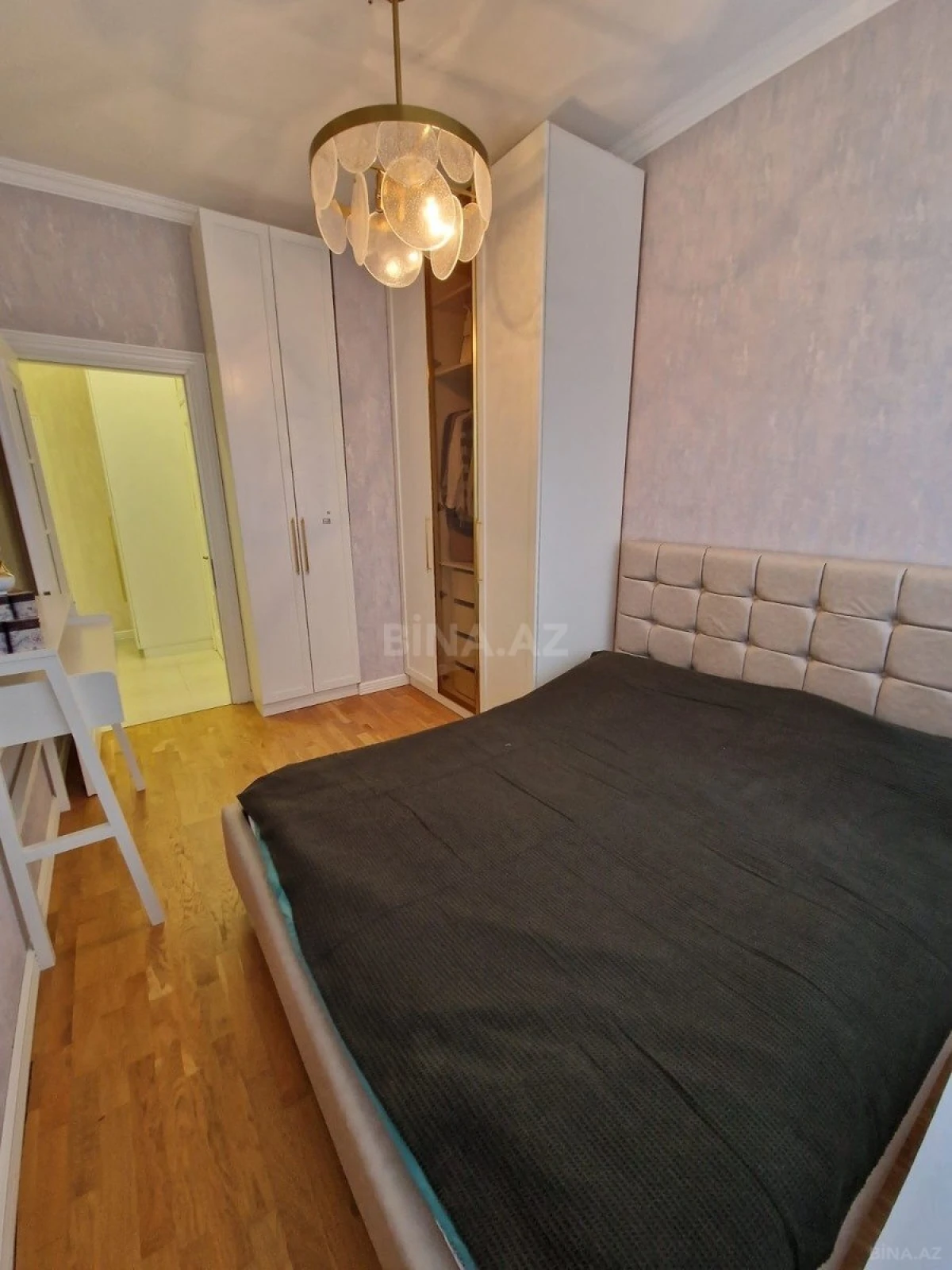 Satılır 2 otaqlı mənzil 69 m²