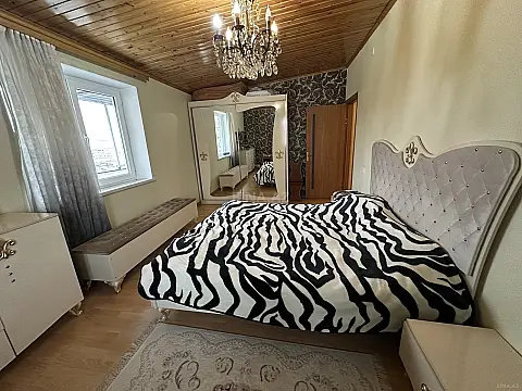 Satılır 3 otaqlı mənzil 115 m²