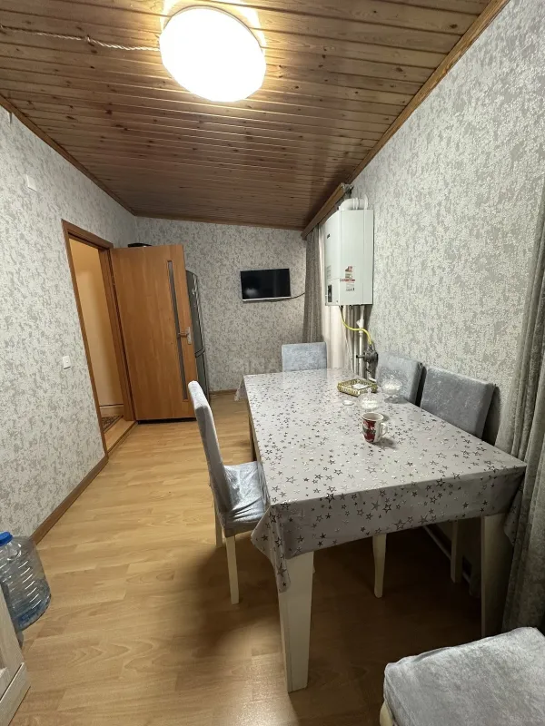 Satılır 3 otaqlı mənzil 115 m²