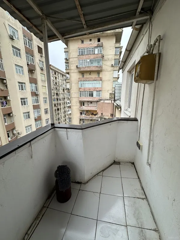 Satılır 3 otaqlı mənzil 115 m²