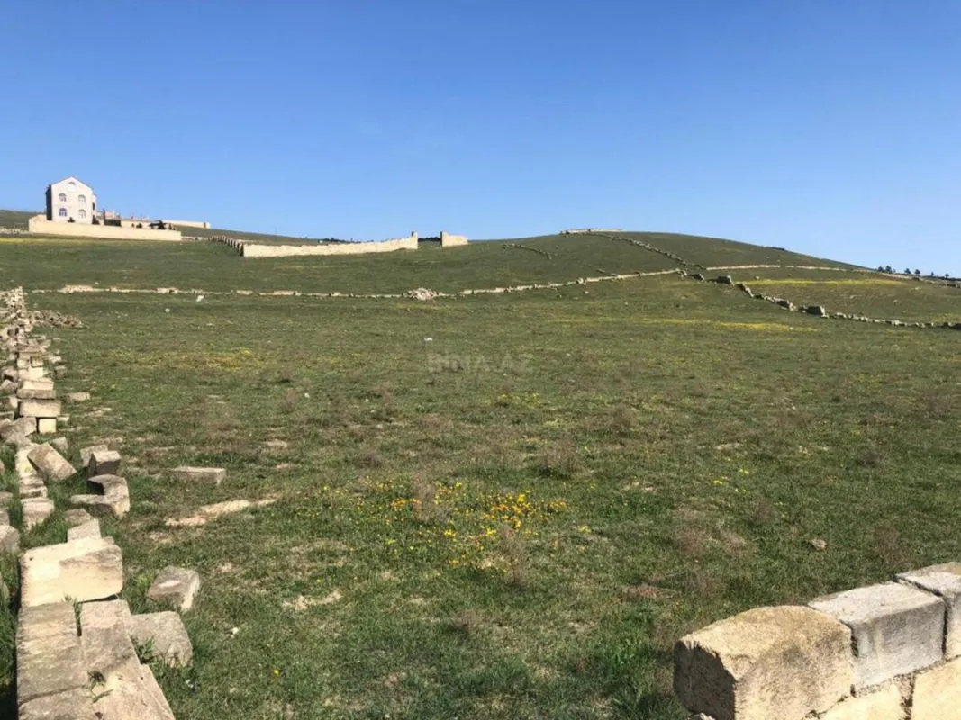 Satılır torpaq sahəsi 10 m²