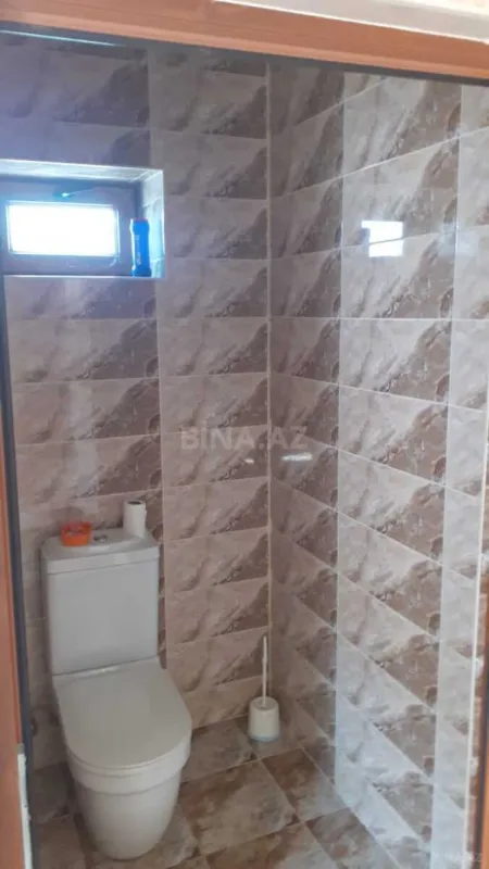 Satılır 6 otaqlı həyət evi 470 m²