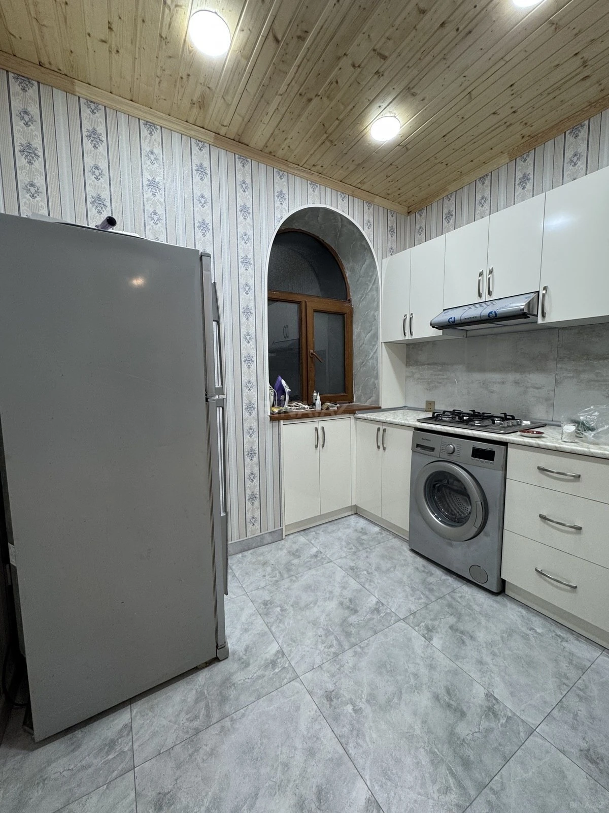 Kirayə verilir 2 otaqlı həyət evi 50 m²