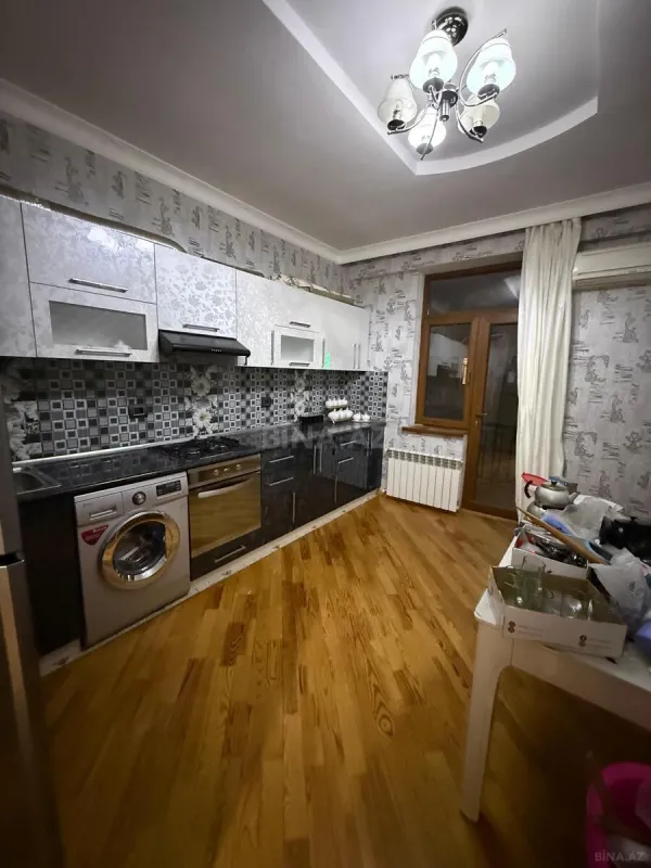 Satılır 2 otaqlı mənzil 77 m²