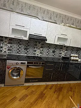 Satılır 2 otaqlı mənzil 77 m²