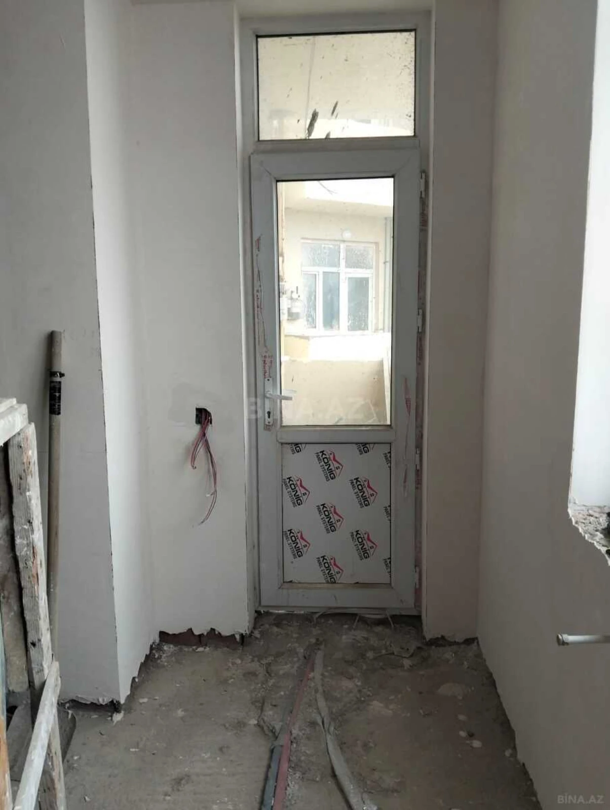 Satılır 2 otaqlı mənzil 74 m²