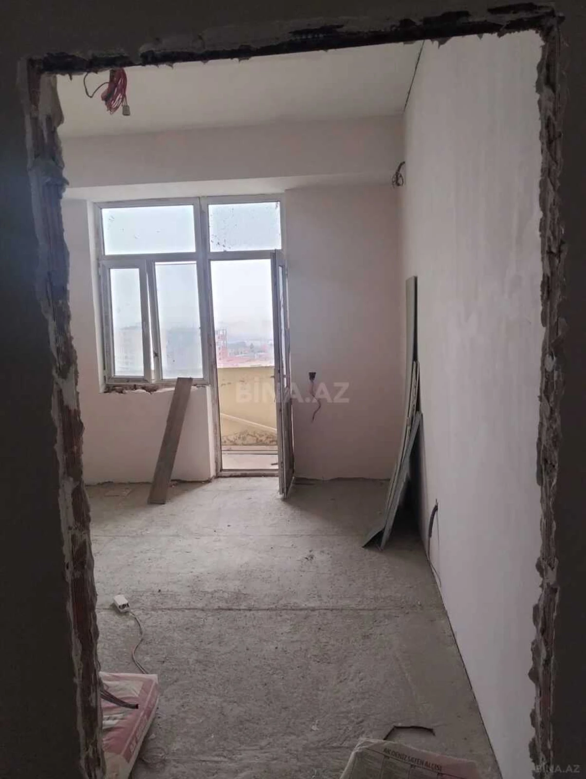 Satılır 2 otaqlı mənzil 74 m²