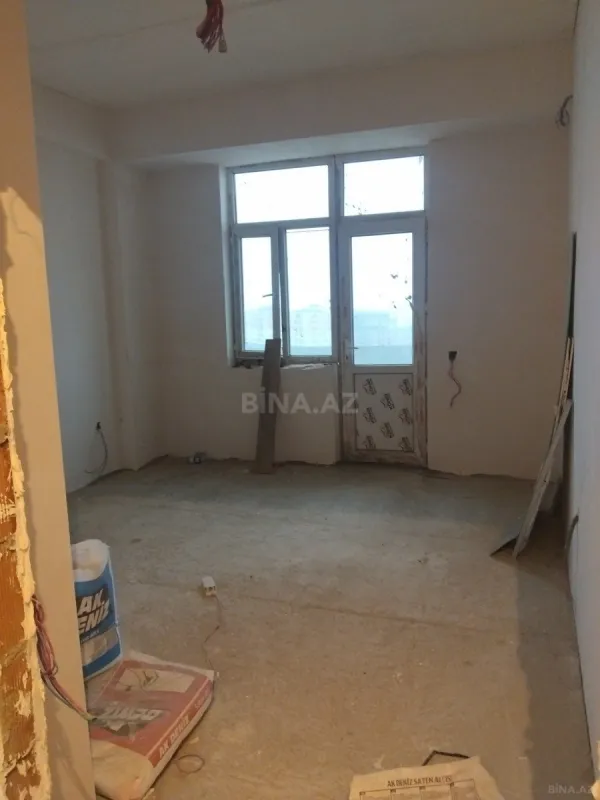 Satılır 2 otaqlı mənzil 74 m²