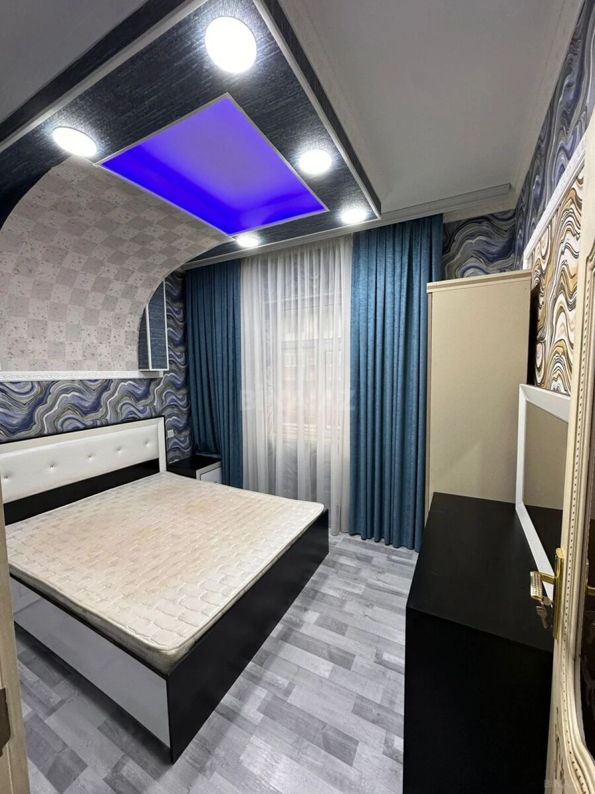 Kirayə verilir 3 otaqlı mənzil 90 m²