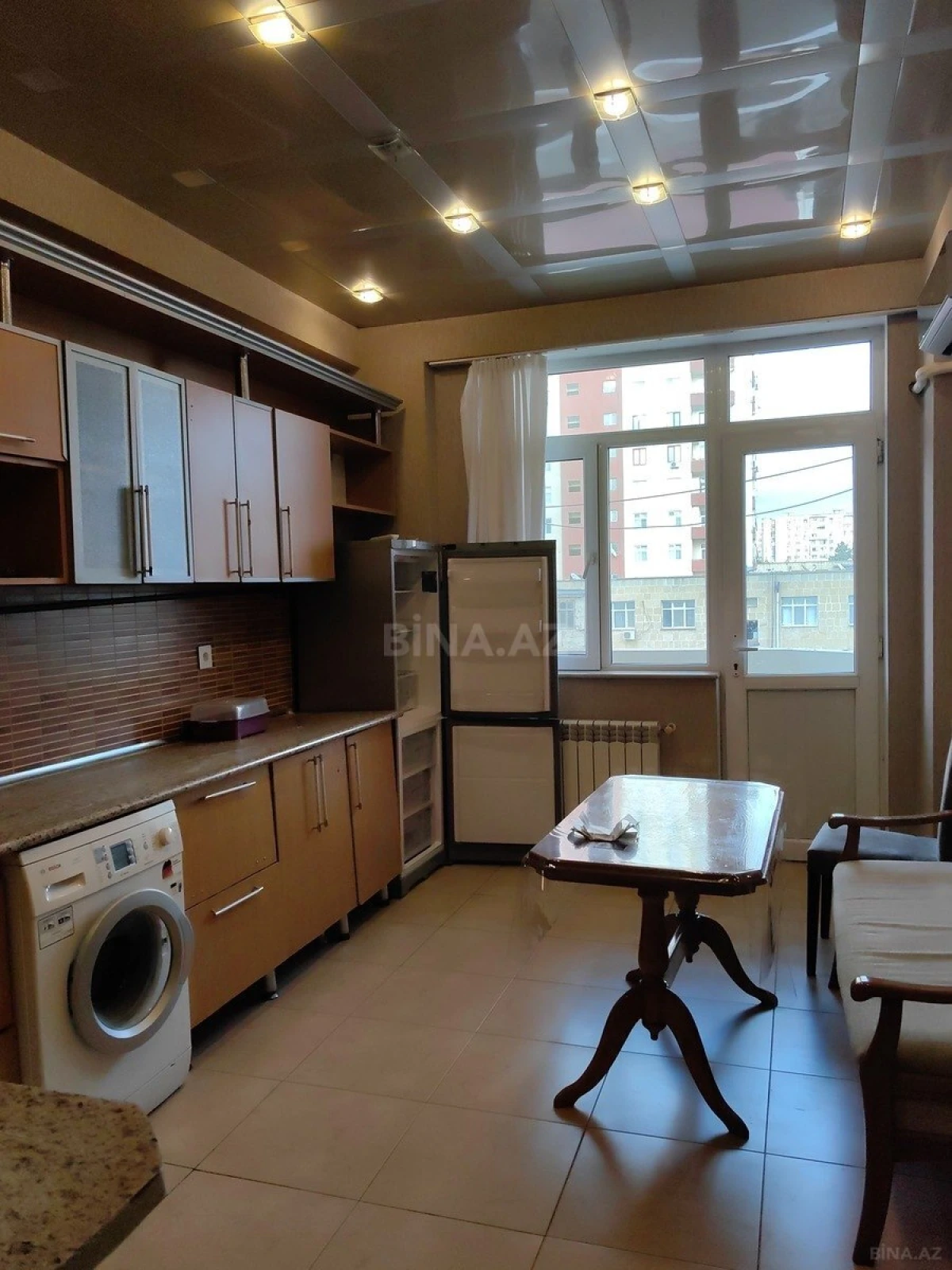 Kirayə verilir 3 otaqlı mənzil 120 m²