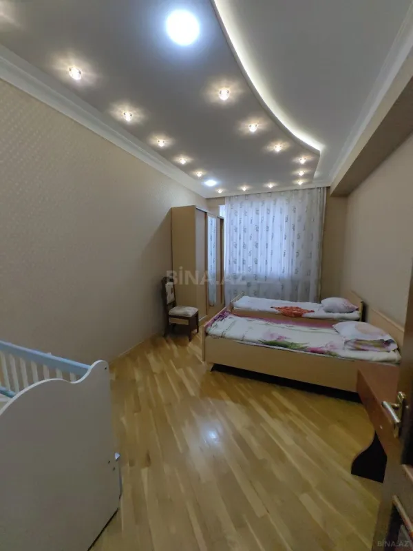 Kirayə verilir 3 otaqlı mənzil 120 m²