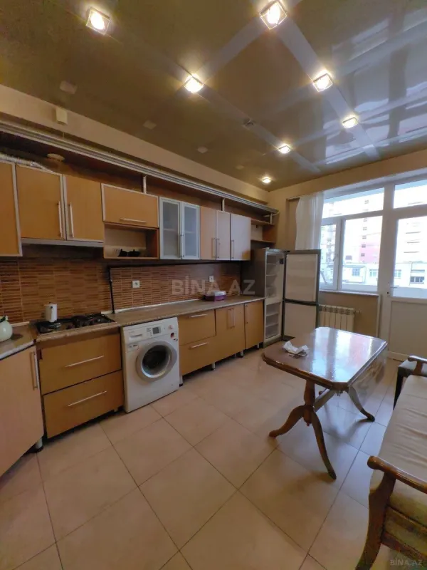 Kirayə verilir 3 otaqlı mənzil 120 m²