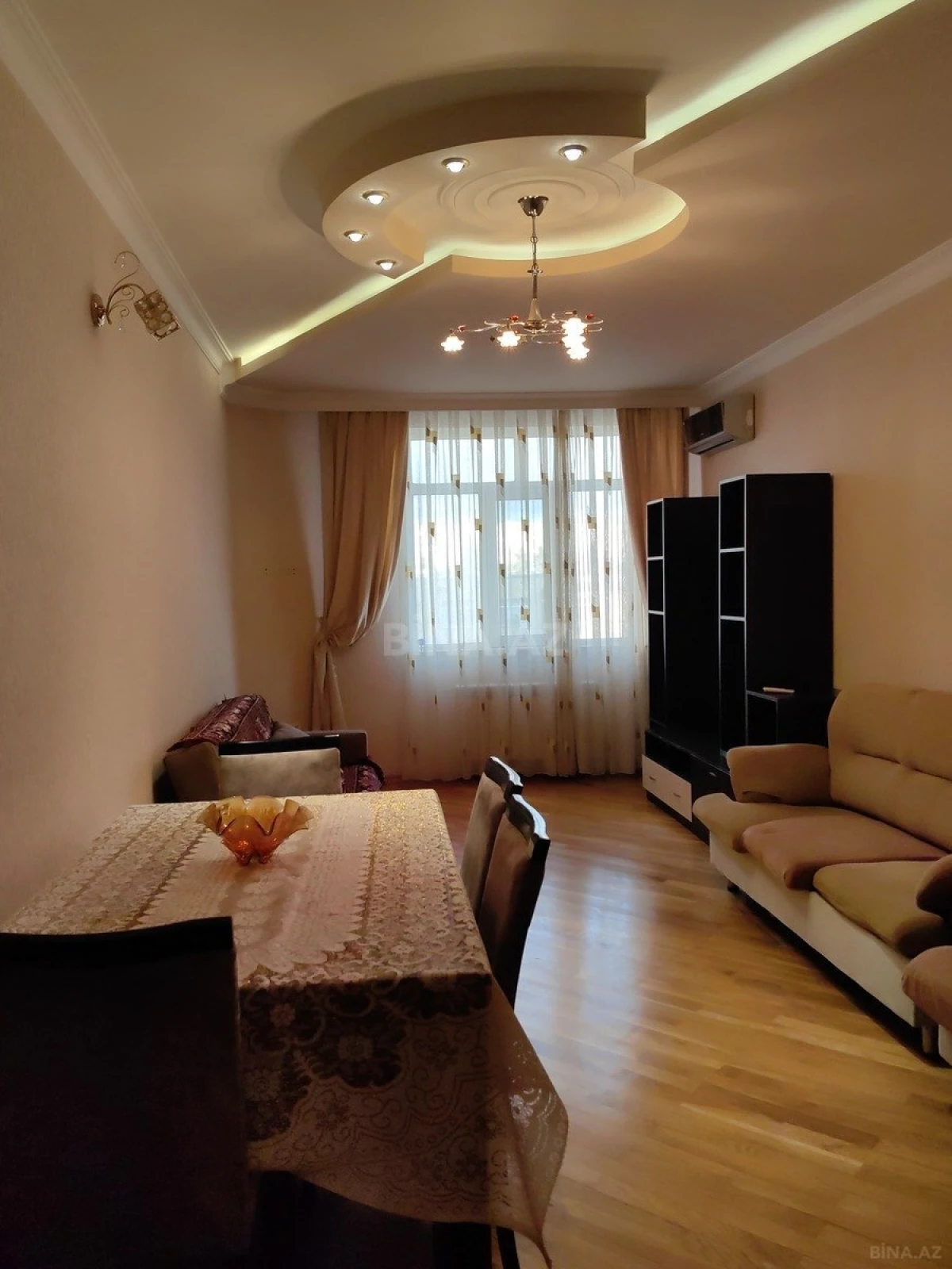 Kirayə verilir 3 otaqlı mənzil 120 m²