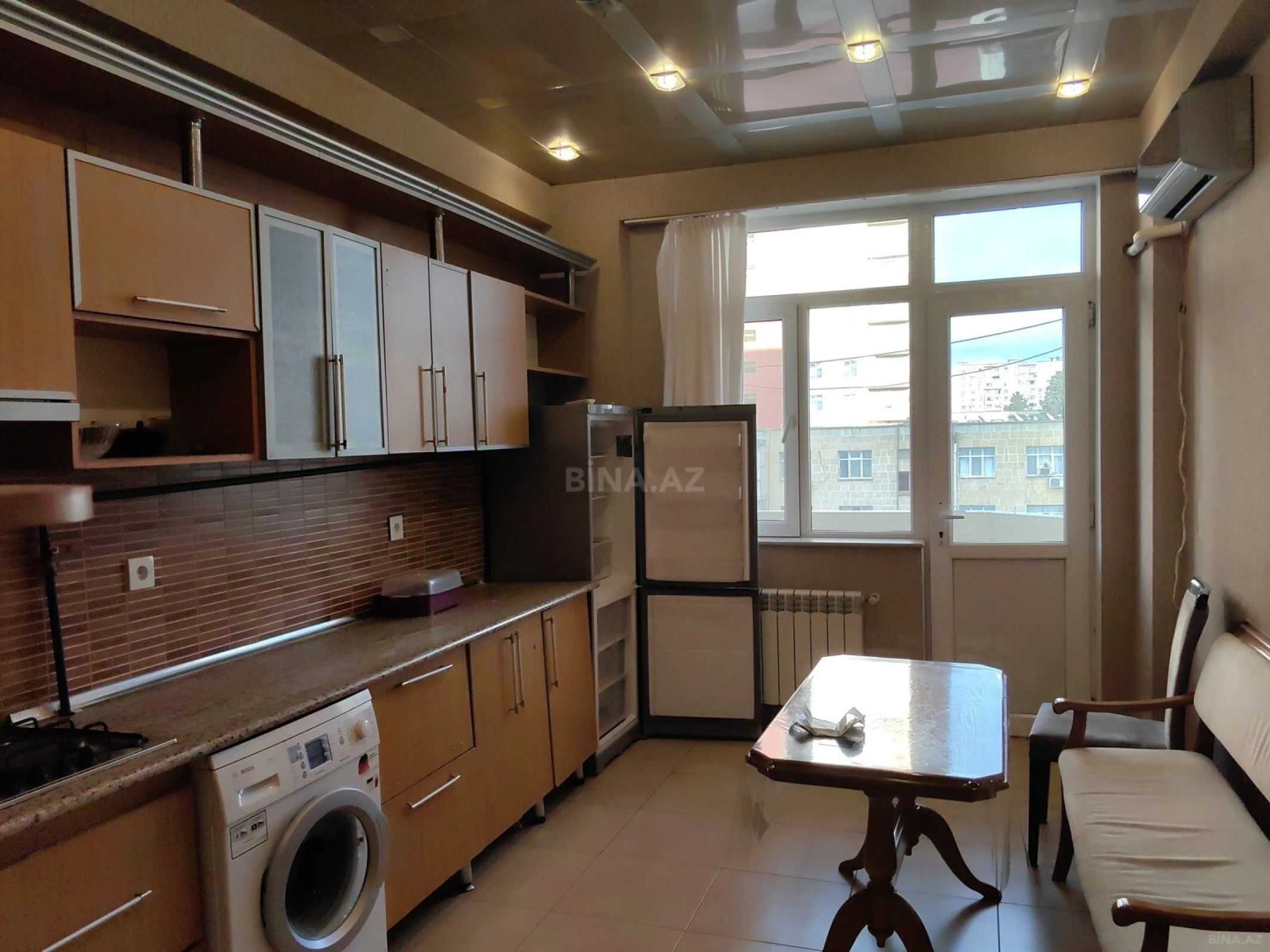 Kirayə verilir 3 otaqlı mənzil 120 m²