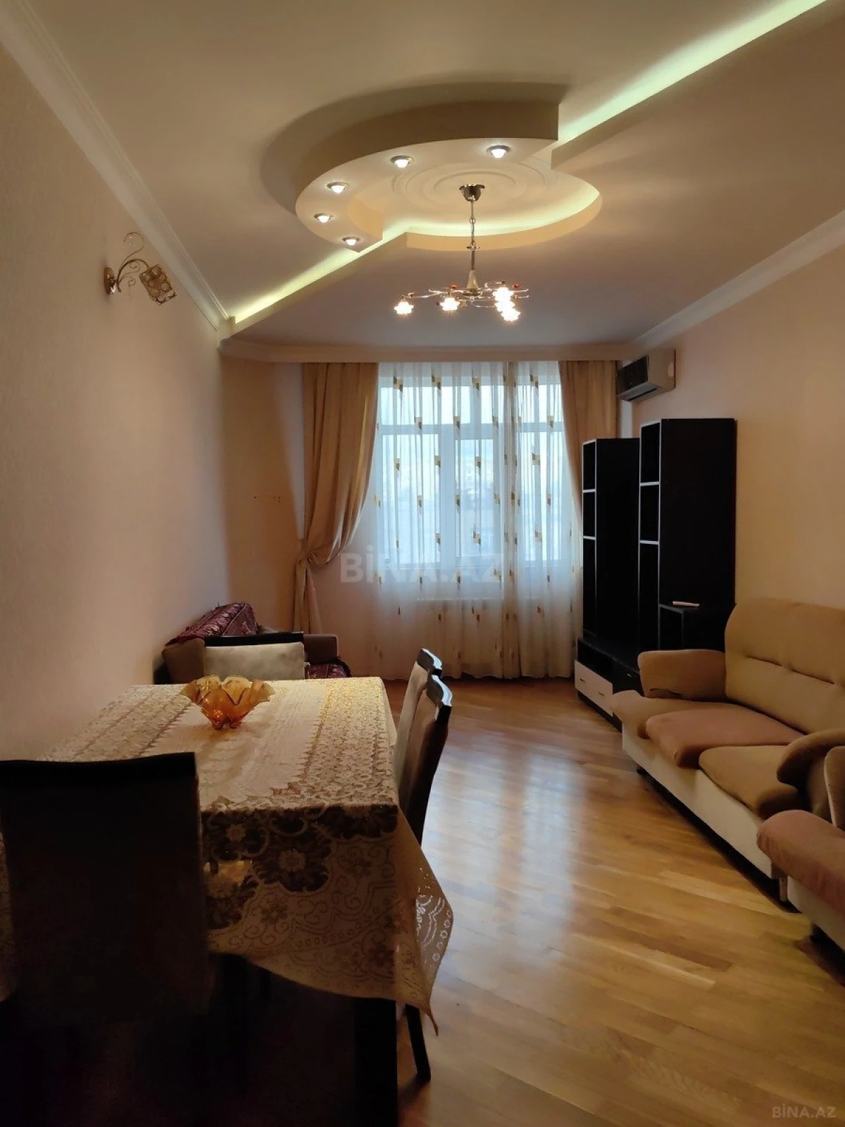 Kirayə verilir 3 otaqlı mənzil 120 m²