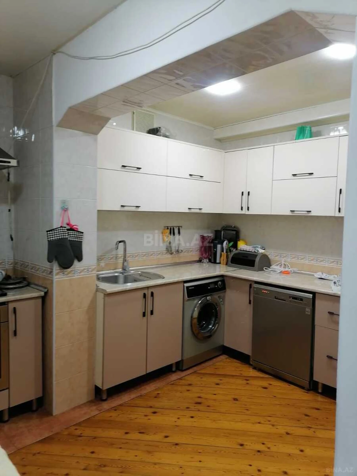 Satılır 3 otaqlı mənzil 79.9 m²