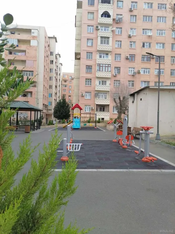 Satılır 3 otaqlı mənzil 79.9 m²