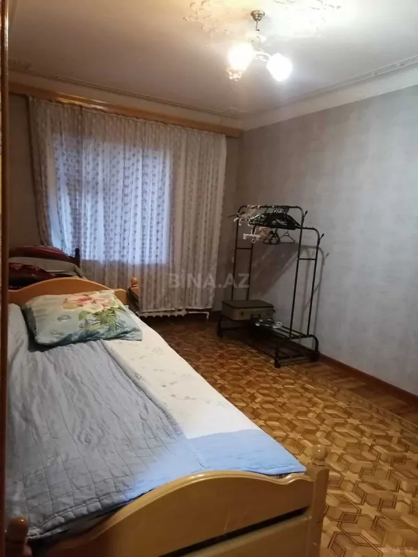 Satılır 3 otaqlı mənzil 79.9 m²